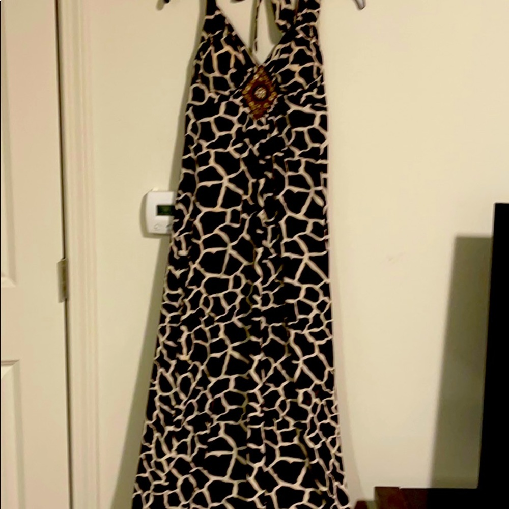 Dress - Picture 2 of 4